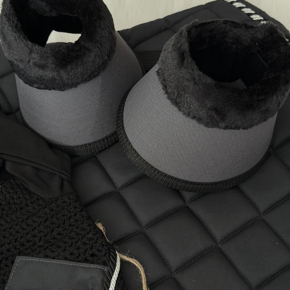 Dark Black/Grey Matching Riding Set - Picture 3 of 4